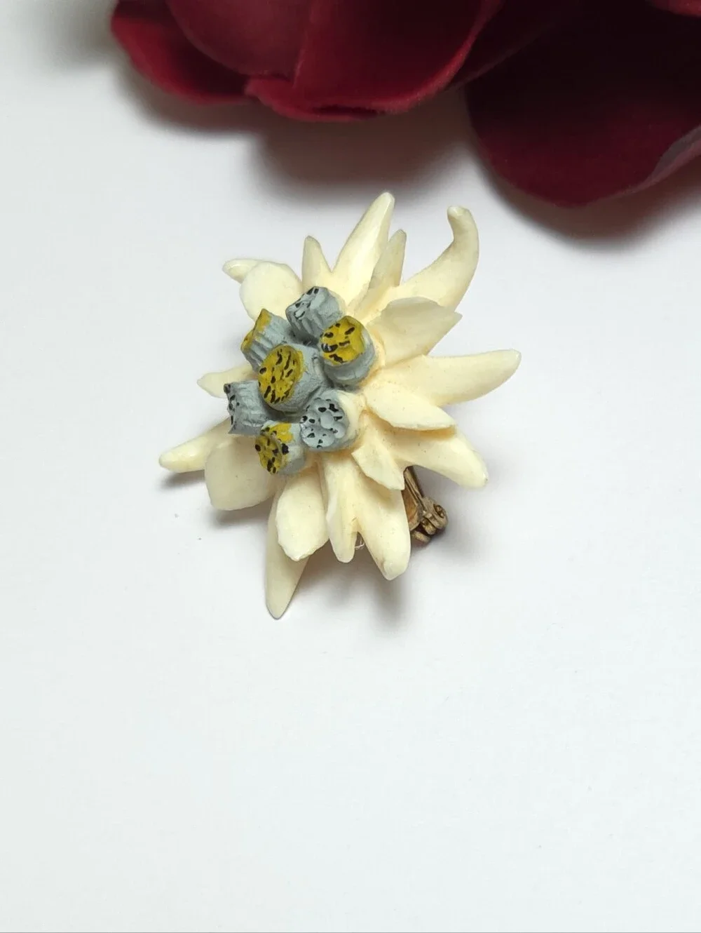 Vintage Edelweiss Carved Celluliod Flower Brooch Sweetheart Flower Brooch